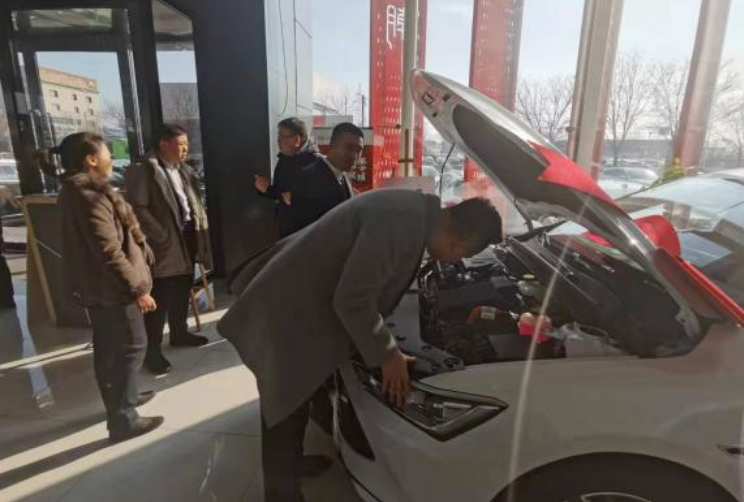迎賓汽車公司走訪新能源車企，尋求合作發(fā)展新模式