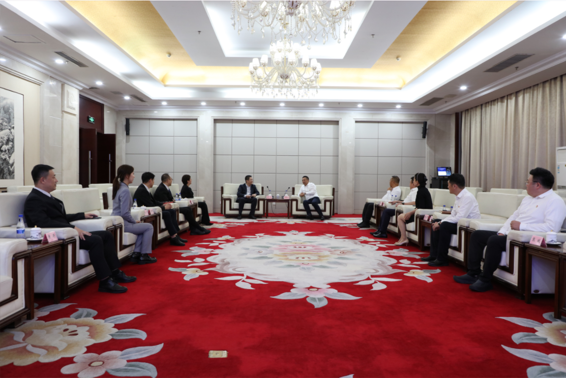 鞍勤、溫泉、公服集團(tuán)與招商銀行簽訂戰(zhàn)略合作協(xié)議！銀企合作譜新篇